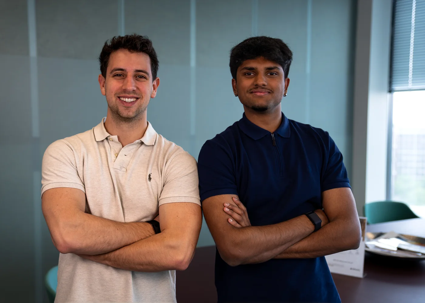 Yuval Honen und Jeebigan Jeevan, Gründer von Mr. Leads Digital